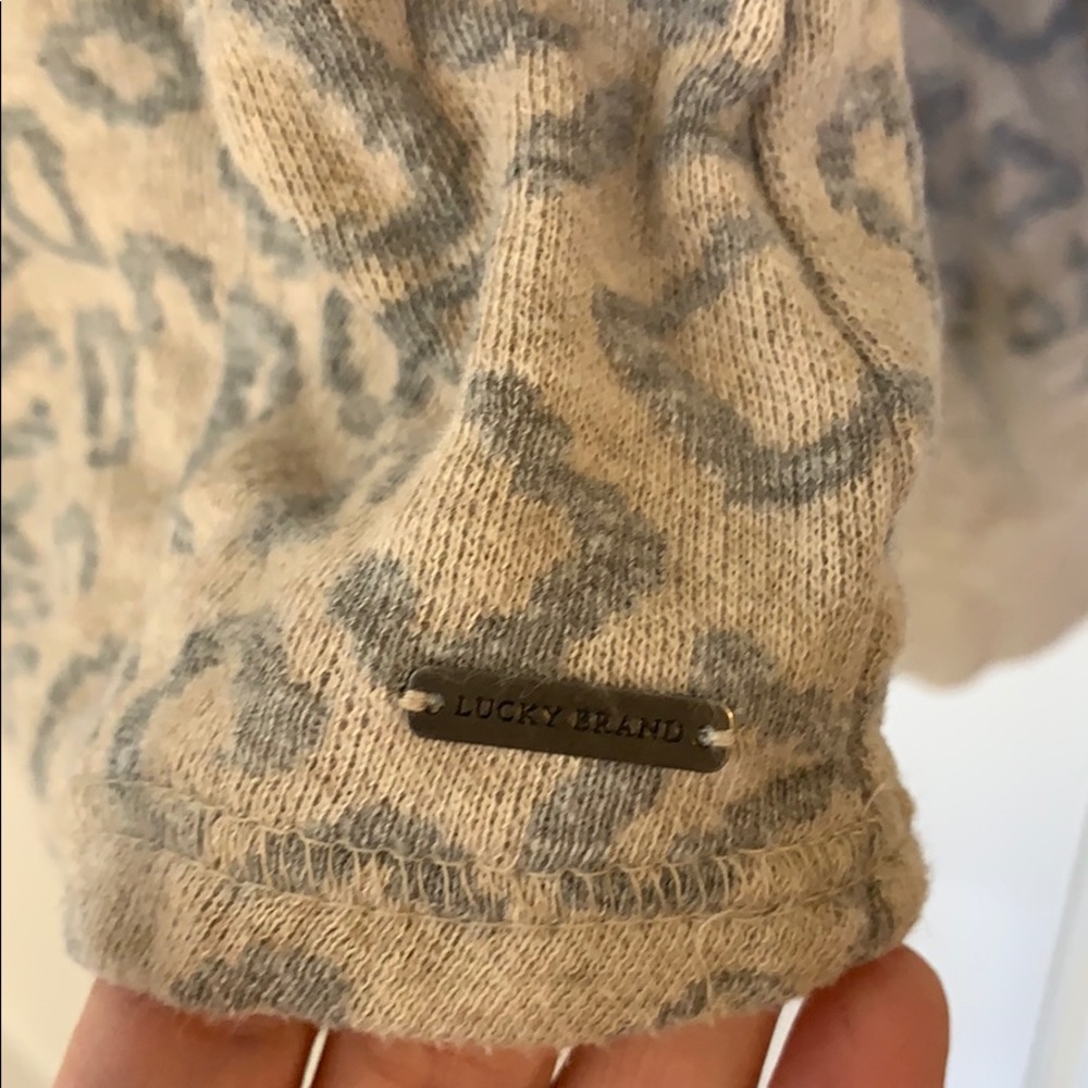 Lucky Brand Animal Print sweatshirt - Picture 3 of 4